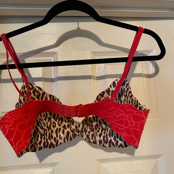 Victoria’s Secret Very Sexy Bra - Picture 2 of 4